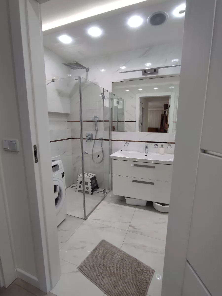 Mieszkanie 68 m² + garaż+ komórka