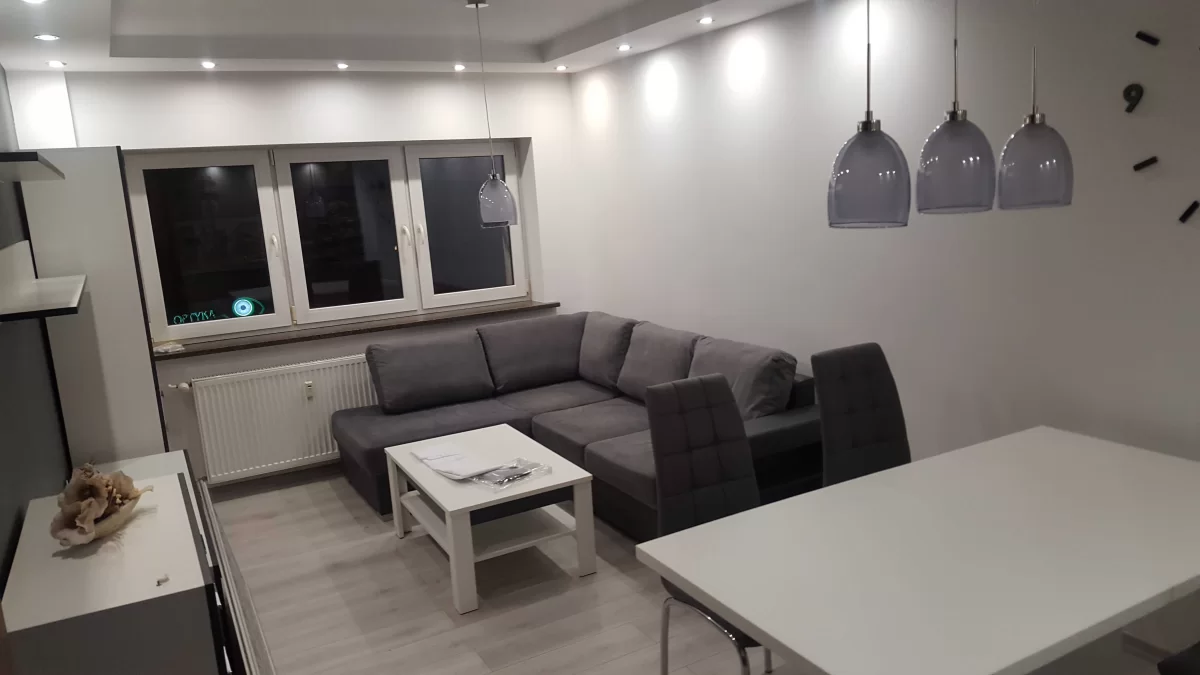 Mieszkanie 2 pokoje 42m2 Dzierzoniow rynek blok