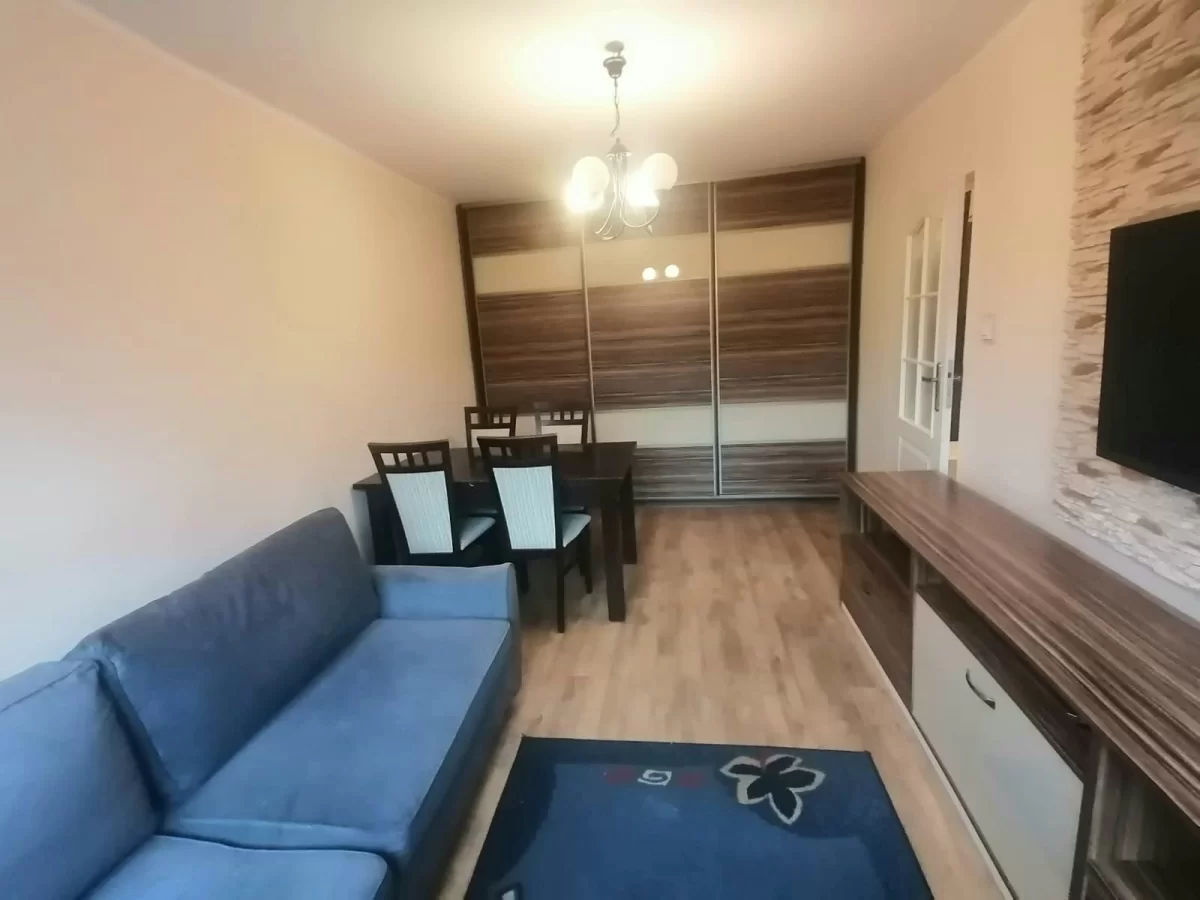 Wynajmę Mieszkanie w centrum 2 pok.w bloku