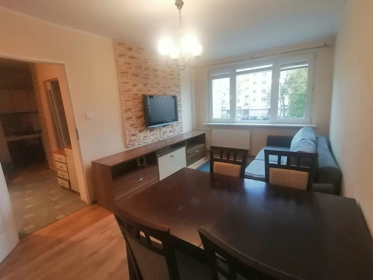 Wynajmę Mieszkanie w centrum 2 pok.w bloku
