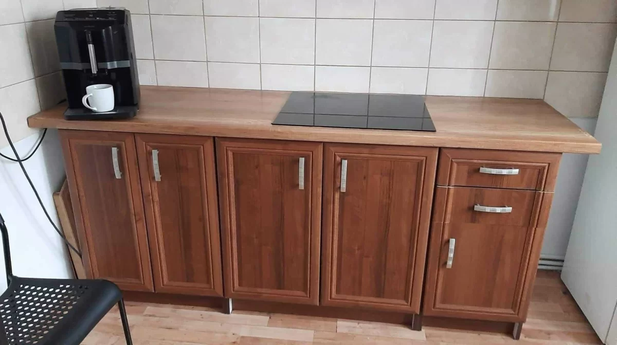Wynajmę dom z garażem.