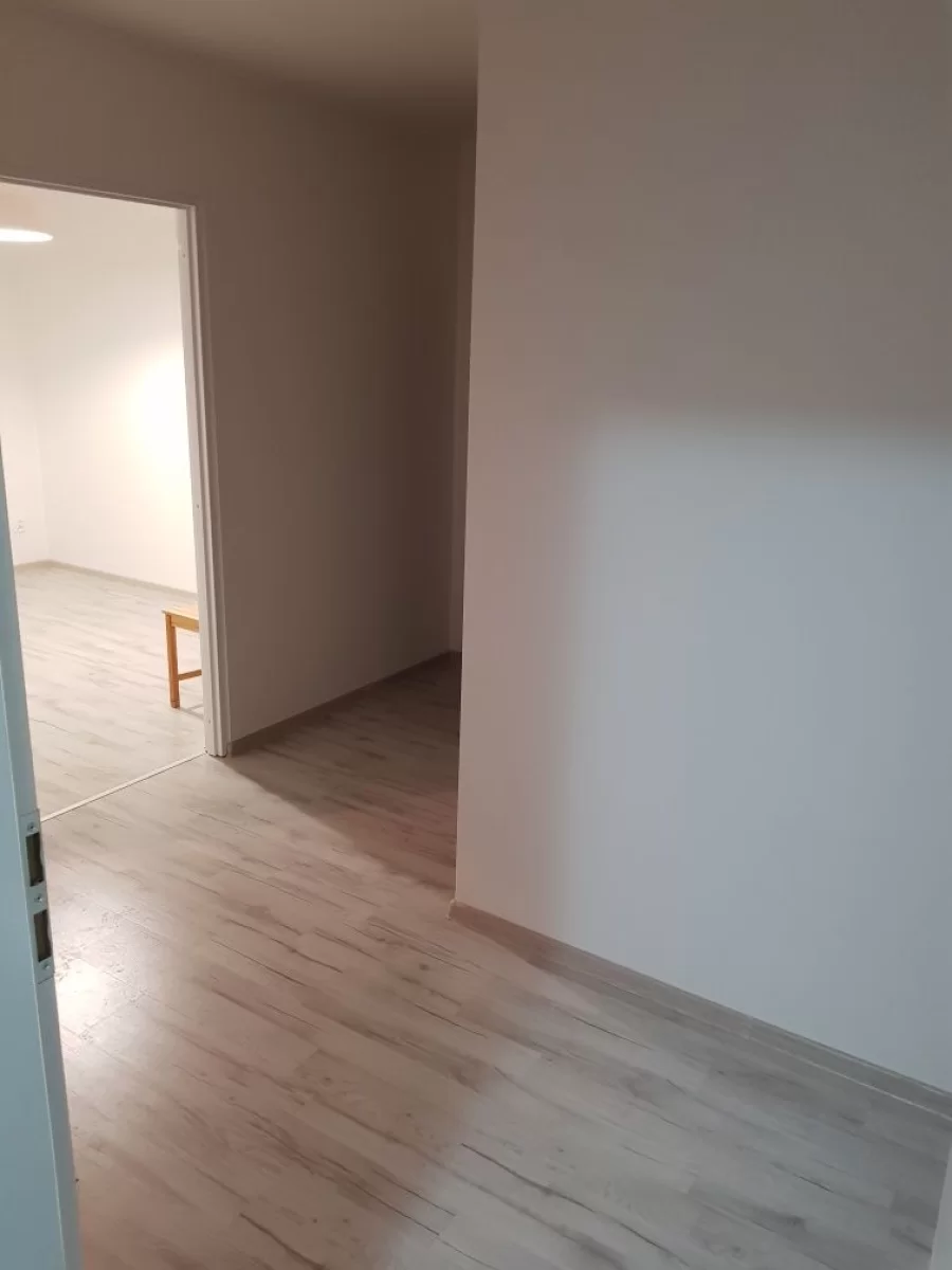 Wynajmę 2 pokojowe mieszkanie wraz z balkonem