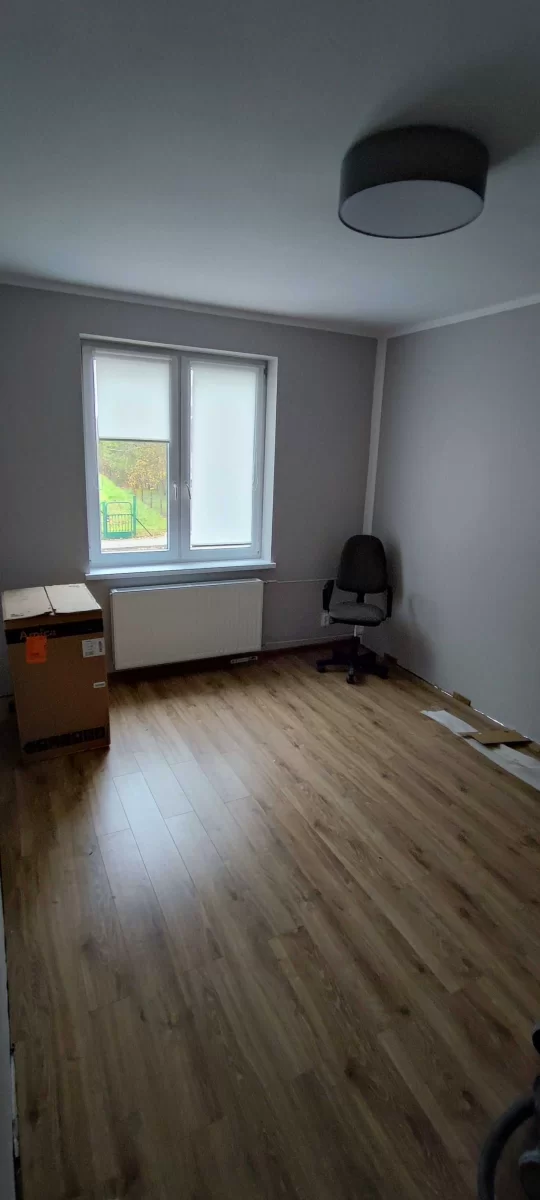 Wynajmę mieszkanie Siechnice 2 pokoje, osobna kuchnia, łazienka.