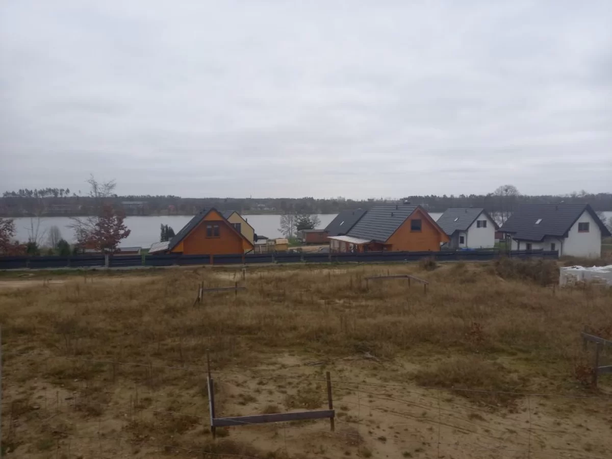 Sprzedam Działkę budowlaną nad jeziorem Mausz