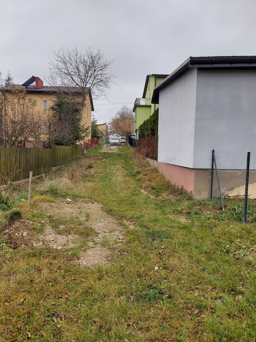 Sprzedam działkę rolno-budowlaną Kielce