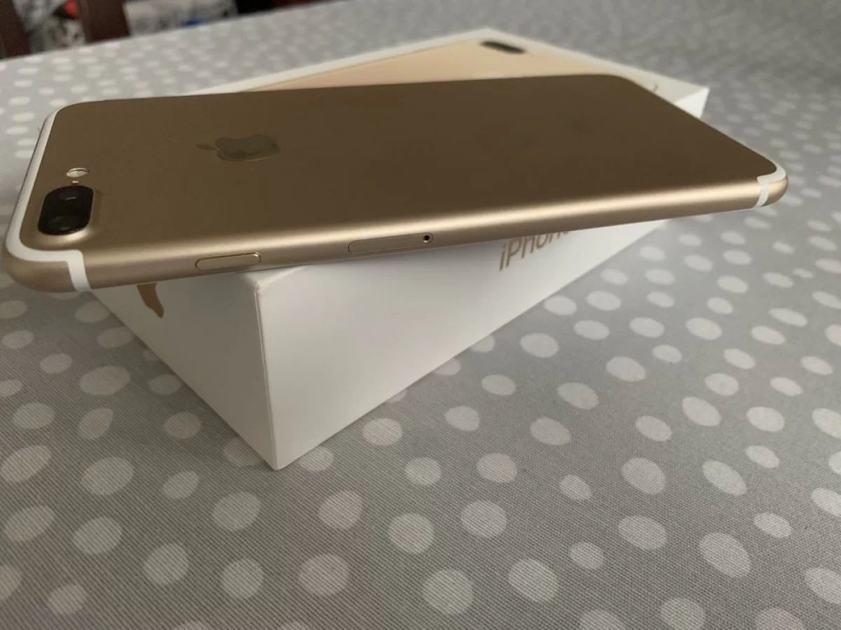 iPhone 7 Plus 32GB Gold bat 100% Touche ID