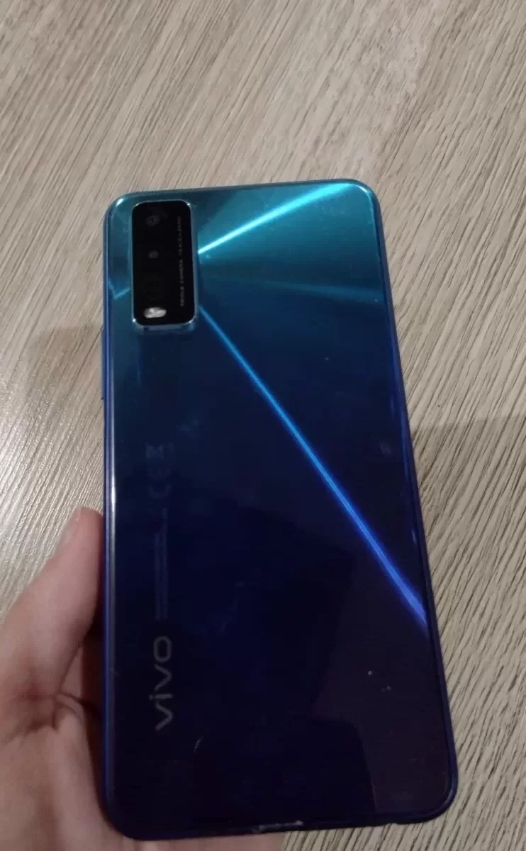 Telefon Vivo Y20s 128GB stan idealny + etui