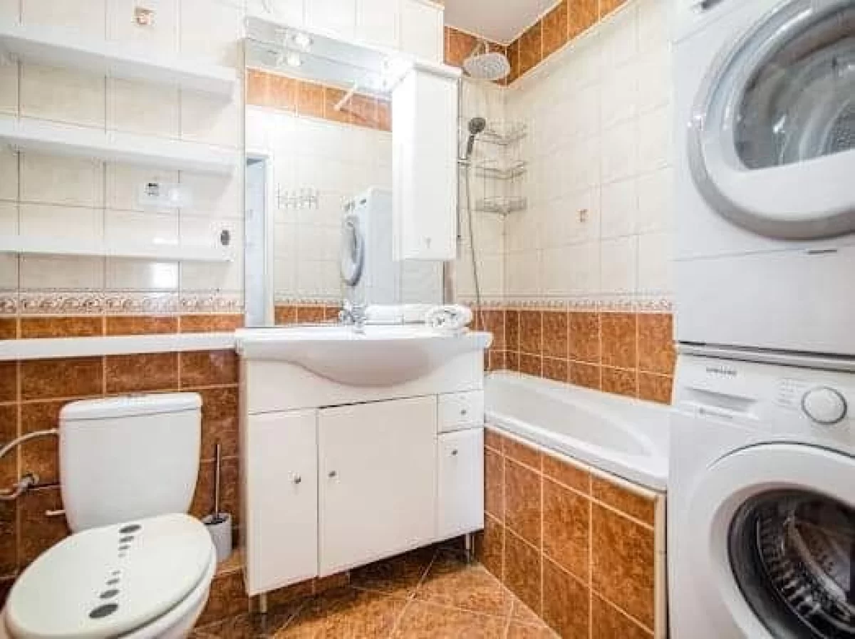 Sprzedam 4 pokojowe mieszkanie 63m2, Jaroty