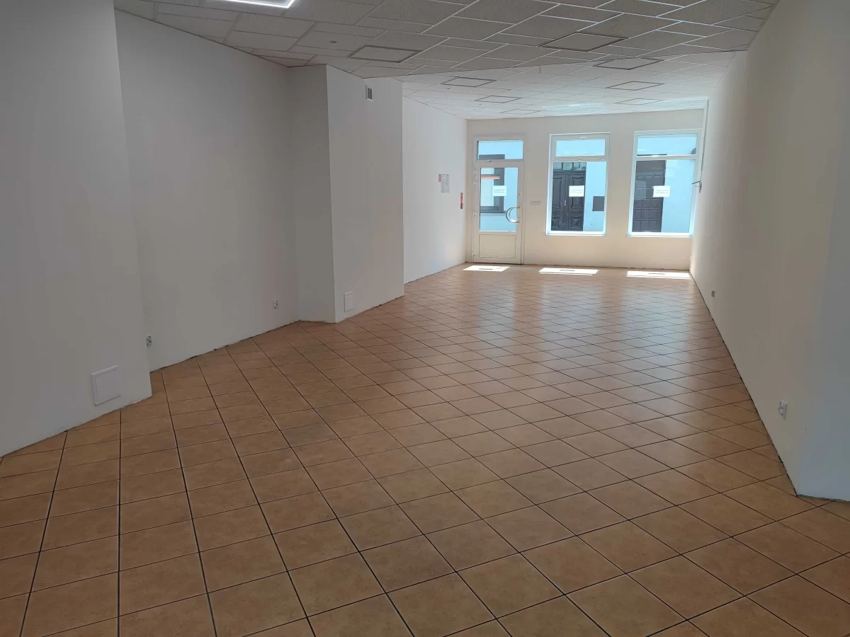 Lokal biurowy do wynajęcia 118m2 Leszno