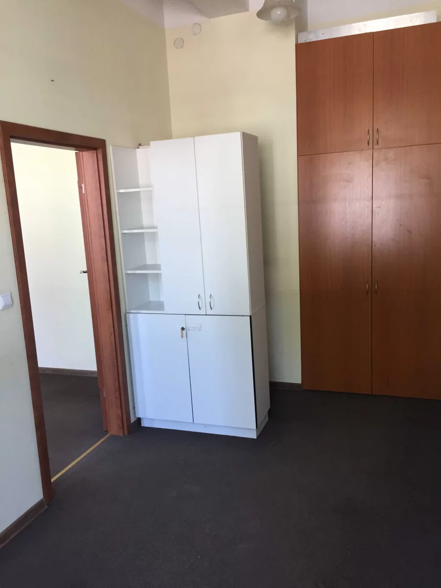 Wynajmę lokal ok. 30m2 ŚCISŁE CENTRUM CIECHANOWA