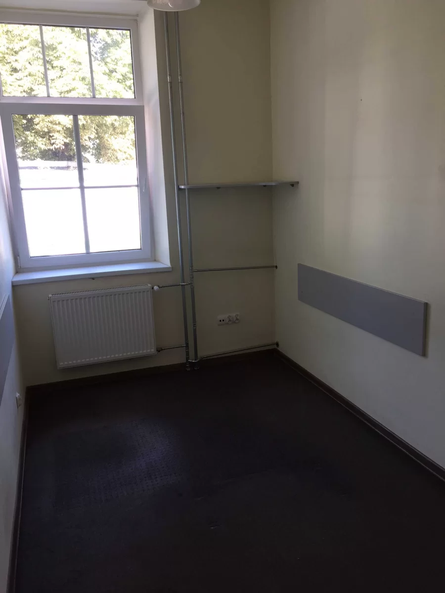 Wynajmę lokal ok. 30m2 ŚCISŁE CENTRUM CIECHANOWA