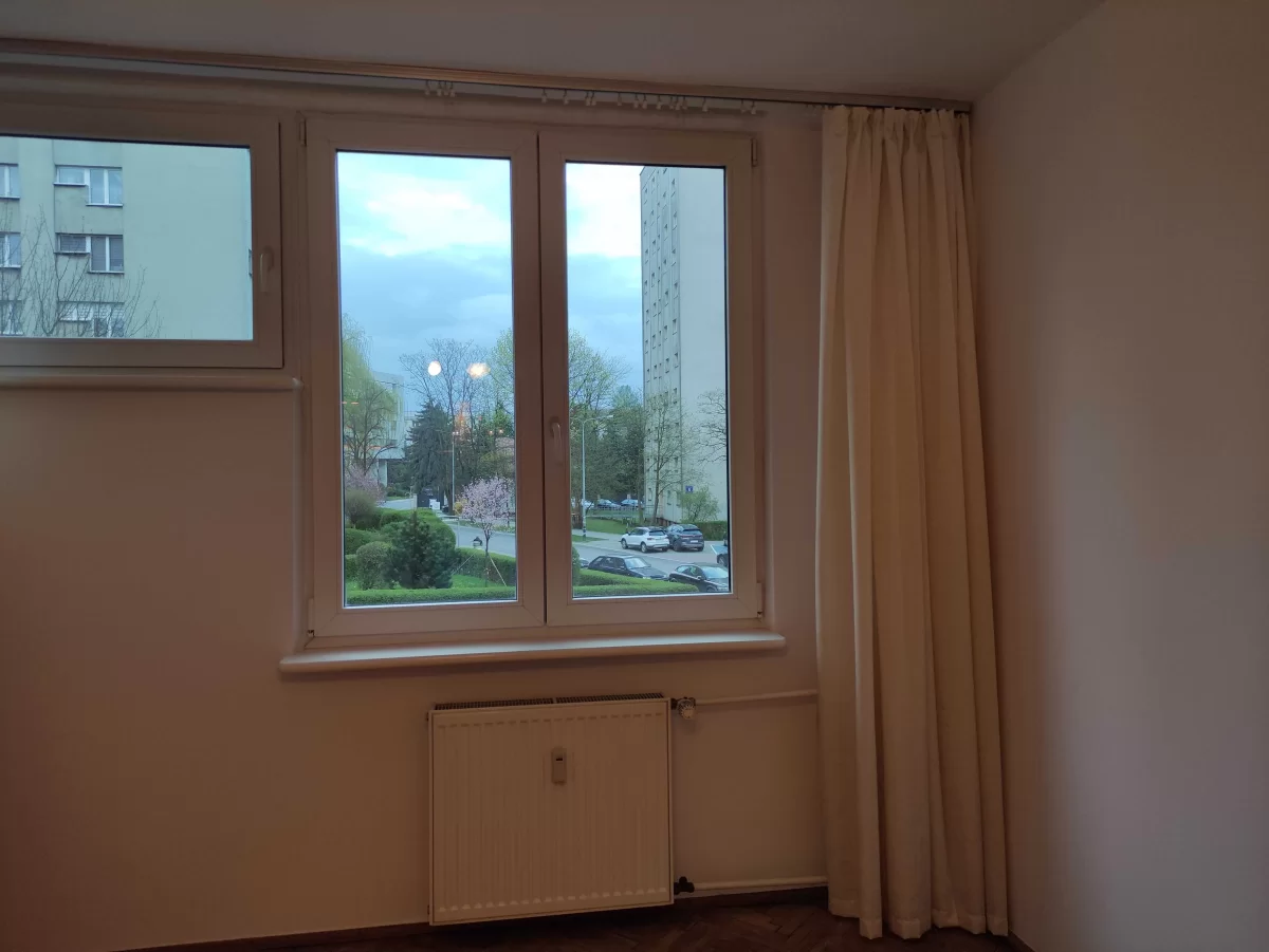 Sprzedam mieszkanie 2 pokoje, 36m2 w Krakowie Krowodrza, osiedle Azory.