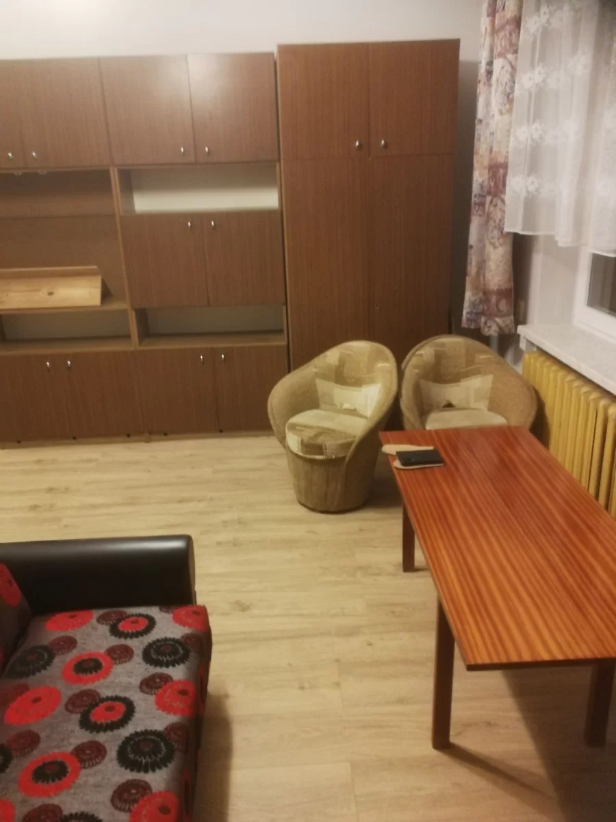 Wynajmę kawalerkę w Bytomiu stolarzowicach ,cena 1100 zł