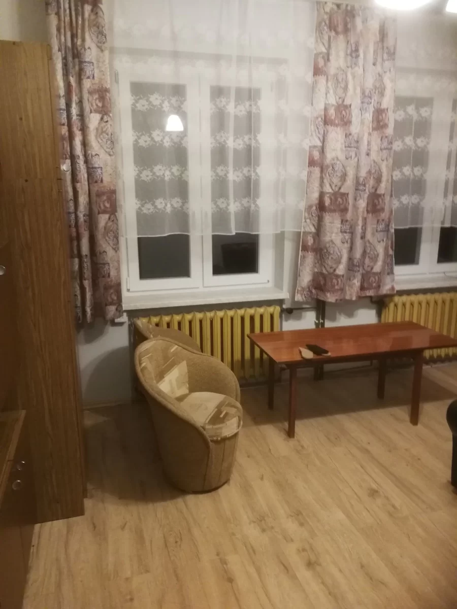 Wynajmę kawalerkę w Bytomiu stolarzowicach ,cena 1100 zł