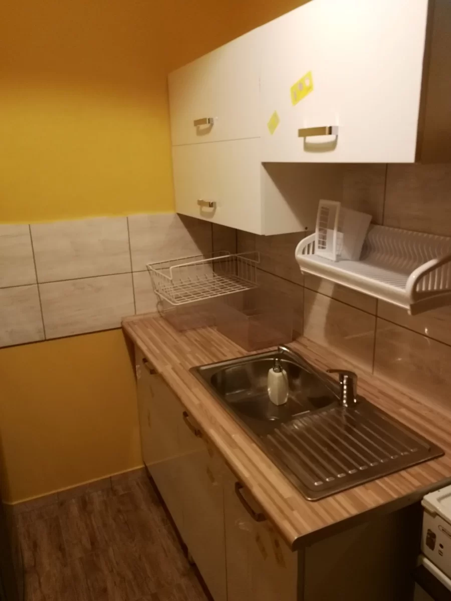 Wynajmę kawalerkę w Bytomiu stolarzowicach ,cena 1100 zł
