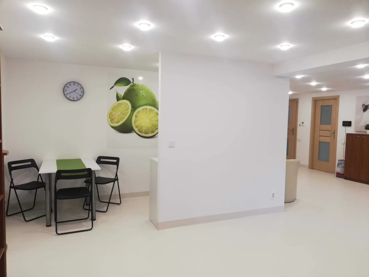 RASZYN, biuro do wynajęcia / media w cenie