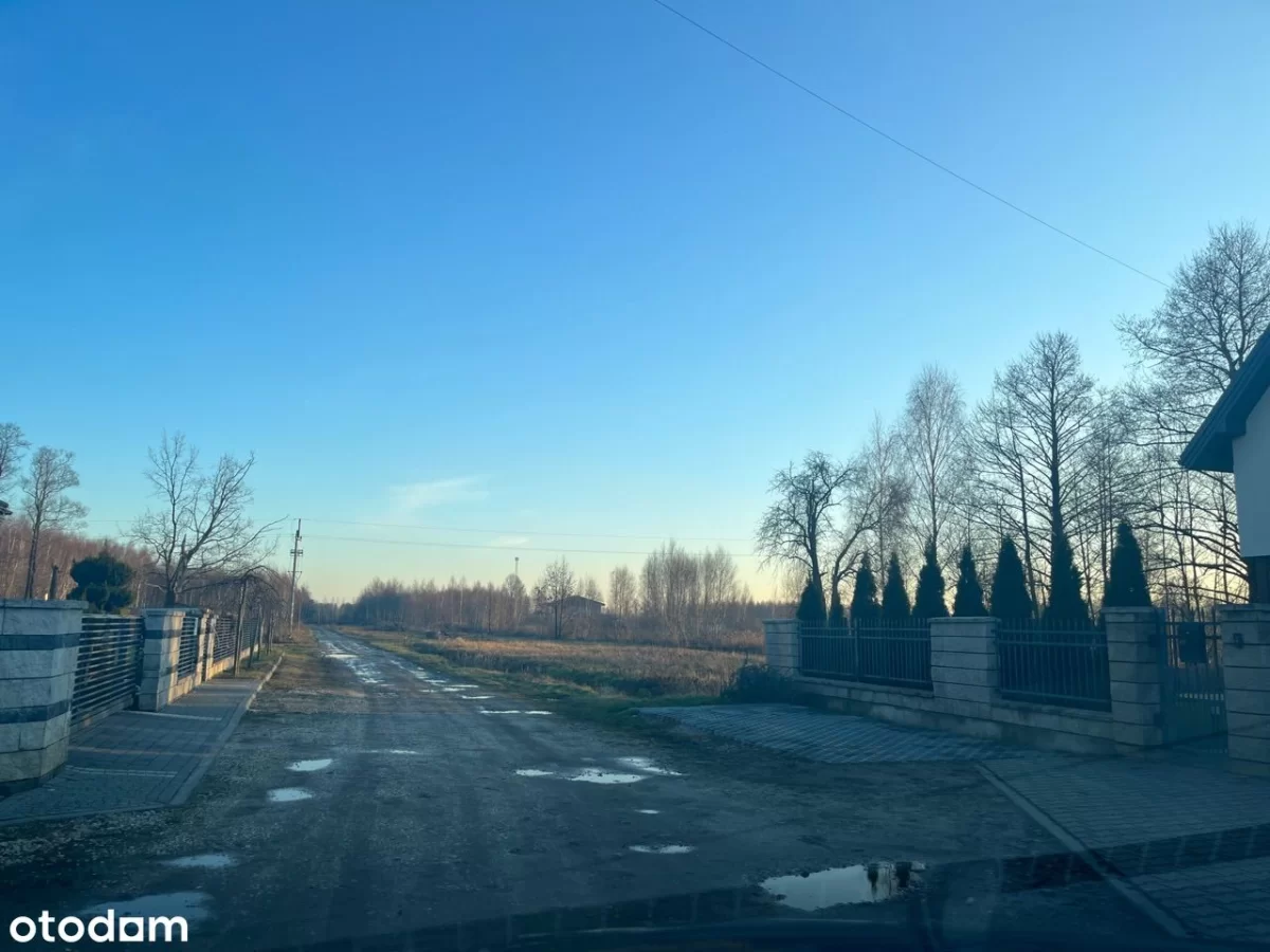 Sprzedam działke budowlaną pod lasem koło Warszawy