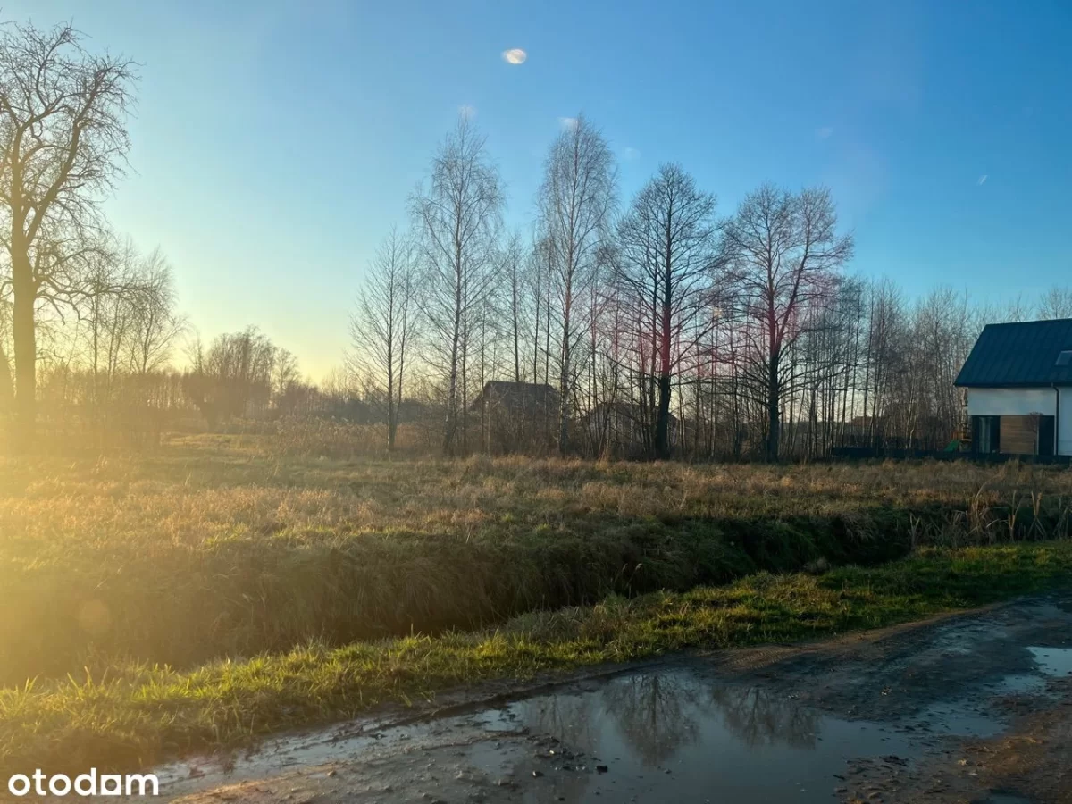 Sprzedam działke budowlaną pod lasem koło Warszawy