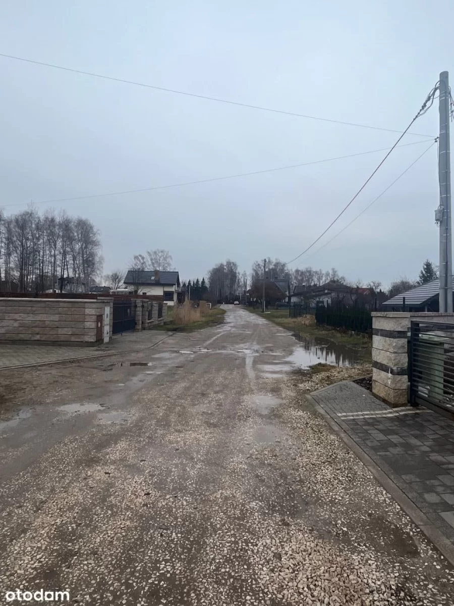 Sprzedam działke budowlaną pod lasem koło Warszawy