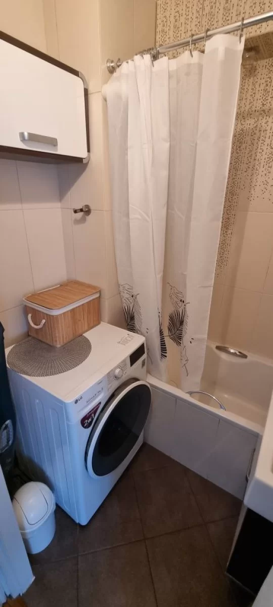Sprzedam Mieszkanie 3 pokoje z aneksem 47,9 m2