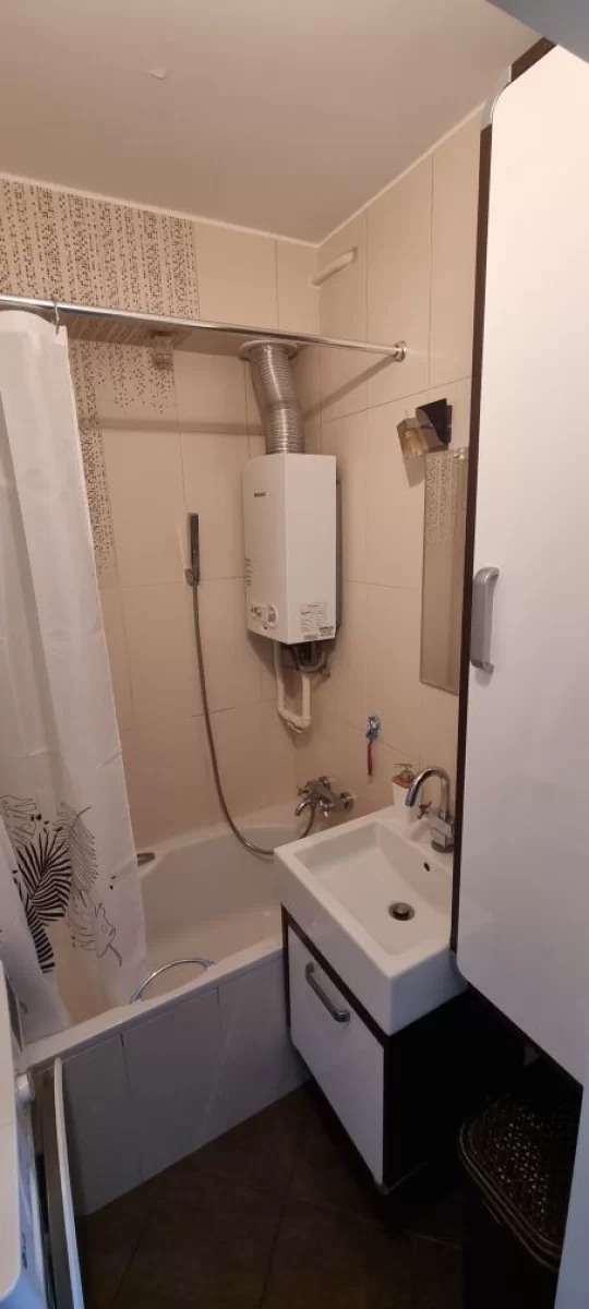 Sprzedam Mieszkanie 3 pokoje z aneksem 47,9 m2