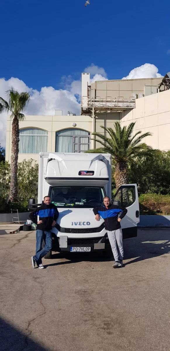 Przeprowadzki Szwajcaria Zurych Berno Basel Genewa Lugano Lucerna Lozanna