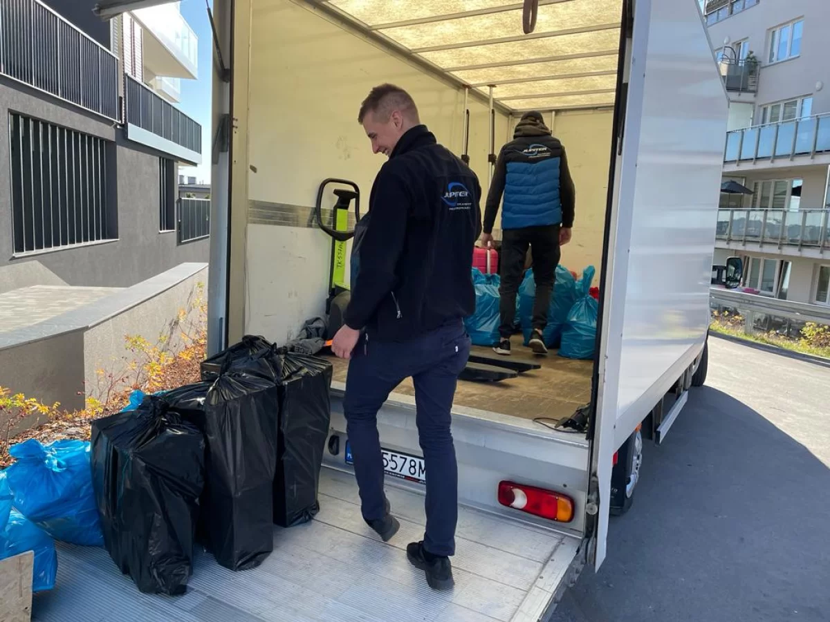 Przeprowadzki Szwajcaria Zurych Berno Basel Genewa Lugano Lucerna Lozanna