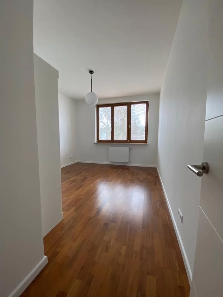 Wynajmę mieszkanie 4 pokoje, 87m2, warszawa Bruna 9