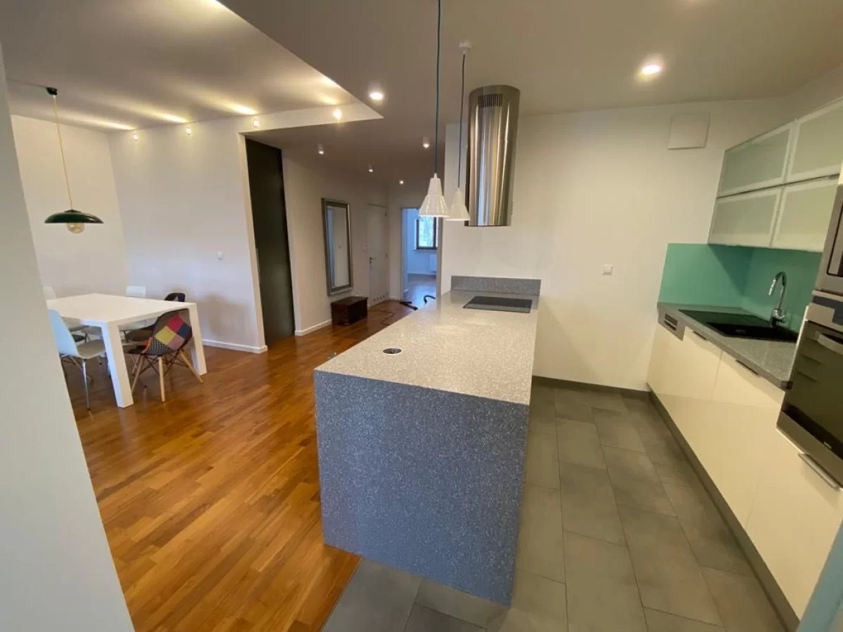 Wynajmę mieszkanie 4 pokoje, 87m2, warszawa Bruna 9