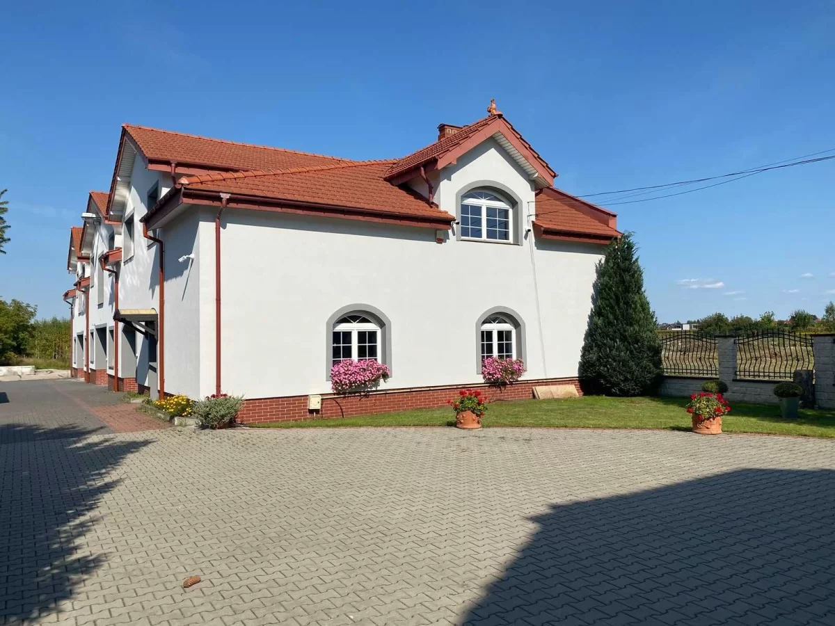 Magazyn 115m2 parter biura okolice Bemowa