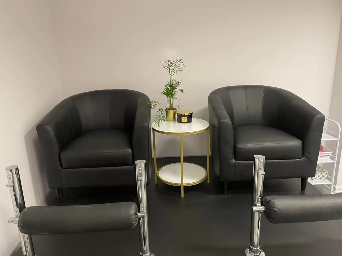 Odstąpię, odsprzedam salon fryzjerski kosmetyczny Kraków