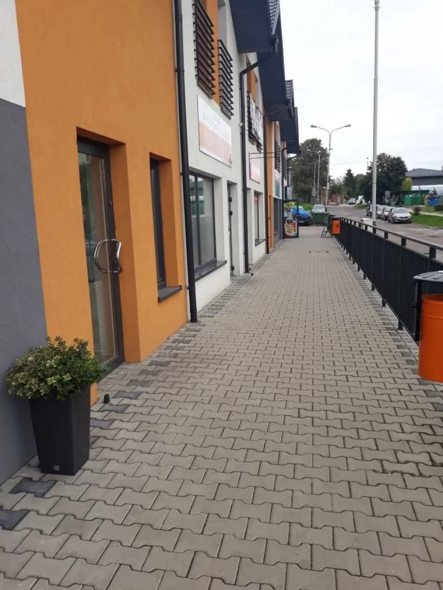 Wynajmę lokal. Usługowy użytkowy do 45m2 parter Zgierz