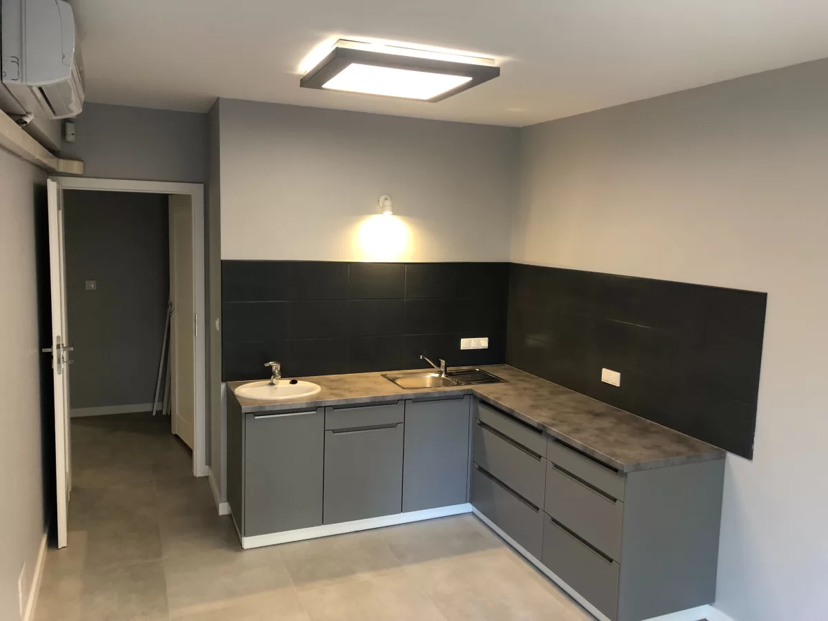 Do wynajęcia lokal użytkowy 70 m2 na gabinety Kraków przy D. Pasterza 56