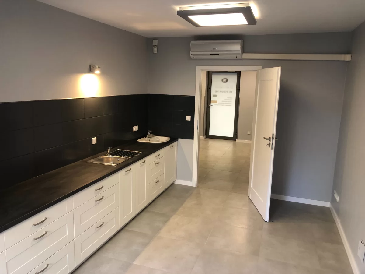 Do wynajęcia lokal użytkowy 70 m2 na gabinety Kraków przy D. Pasterza 56