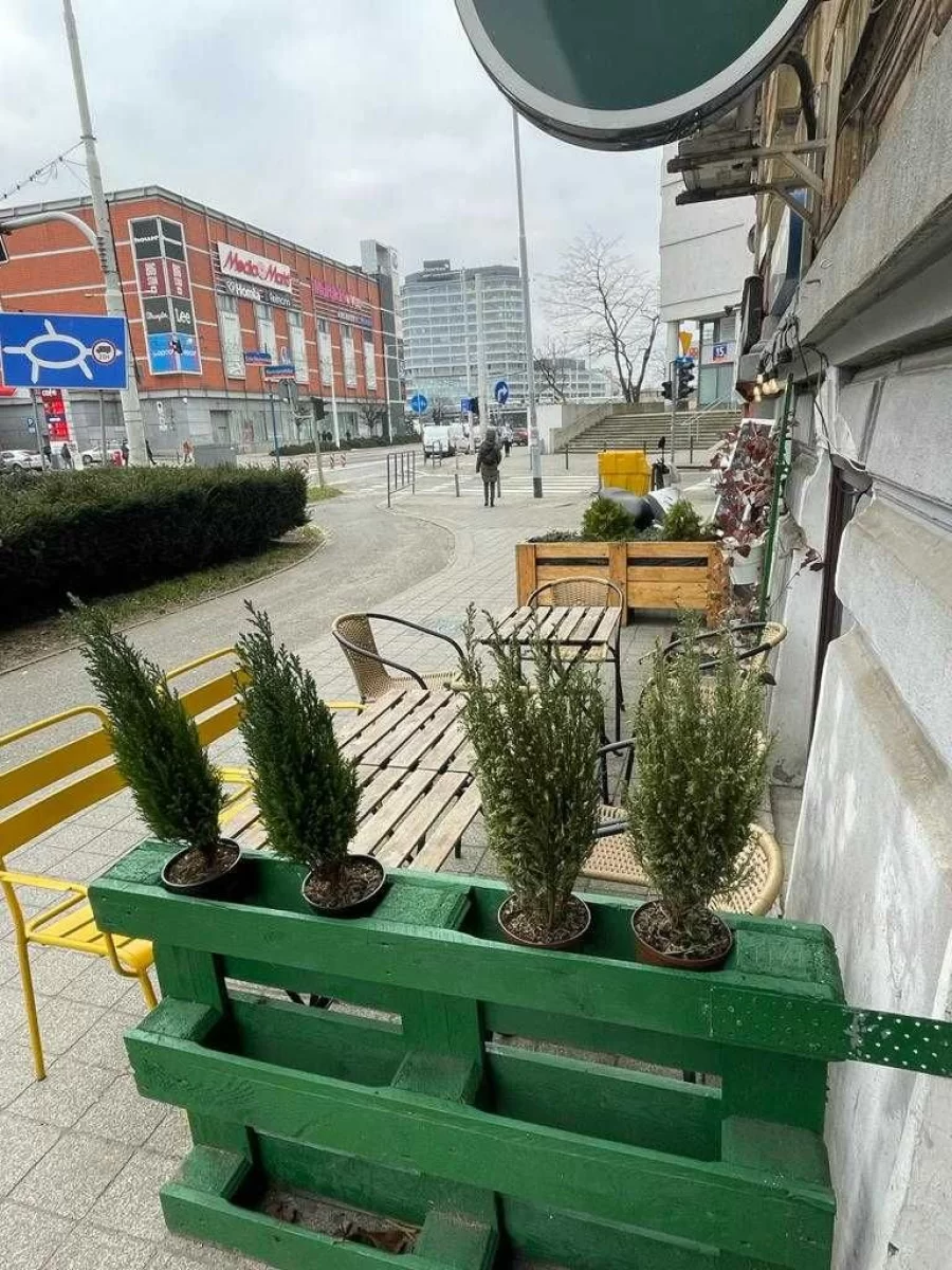 Wynajmę Lokal użytkowy Wrocław na Placu Grunwaldzkim pod małą gastronomię