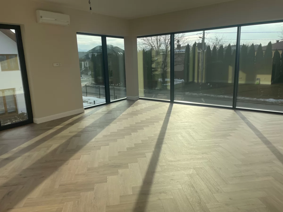 Wynajmę luksusowy lokal usługowy 86 i 70m2 (piętro) Nowy Sącz ul.Prusa
