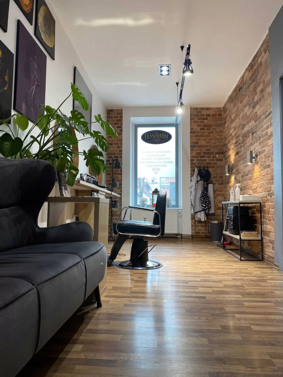 Sprzedam Odstąpie Salon Fryzjerski/Barber z całym wyposażeniem Katowice