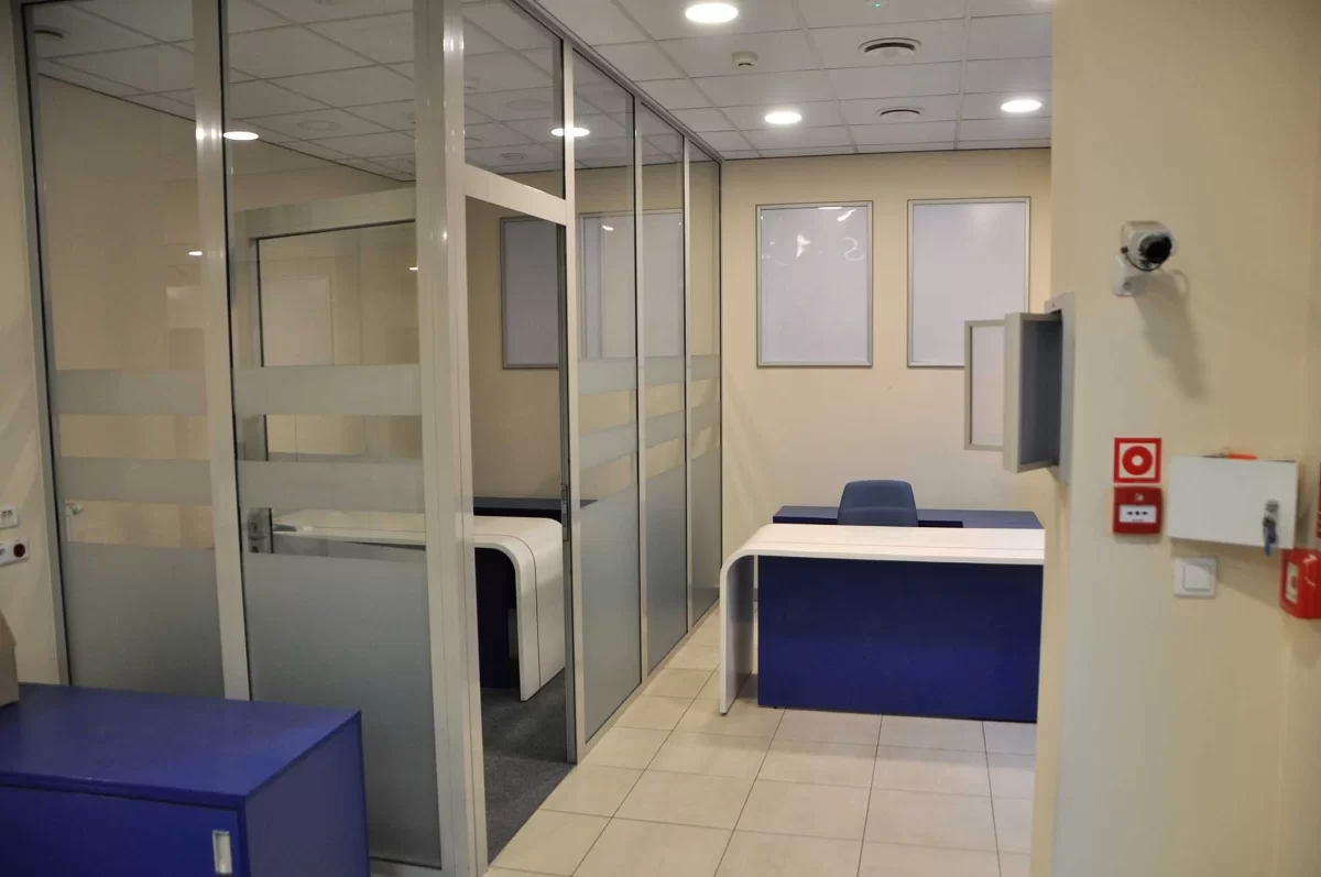 Do wynajęcia lokal handlowo - usługowy 110 m² centrum Ostrów Wielkopolski