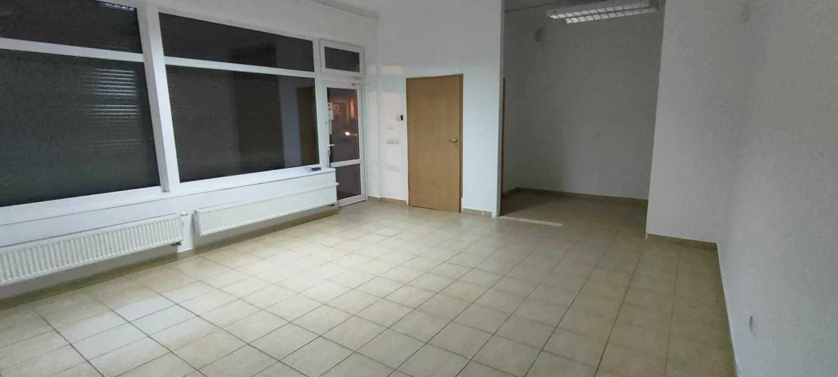 Wynajmę lokal użytkowy 35m2 łódź al. Wyszyńskiego 73E