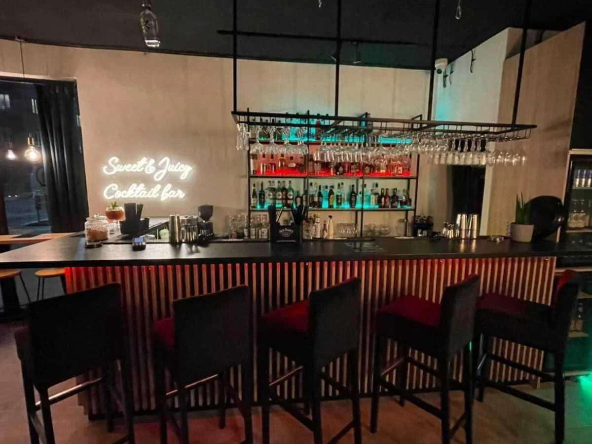 Sprzedam Bar w centrum, sprzedaż spółki z o.o. Gdynia
