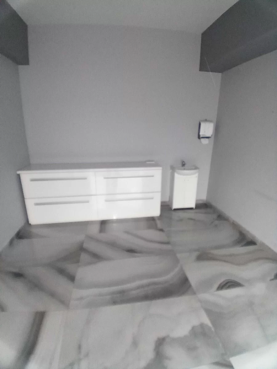 wynajmę lokal użytkowy ok 30m zielona góra