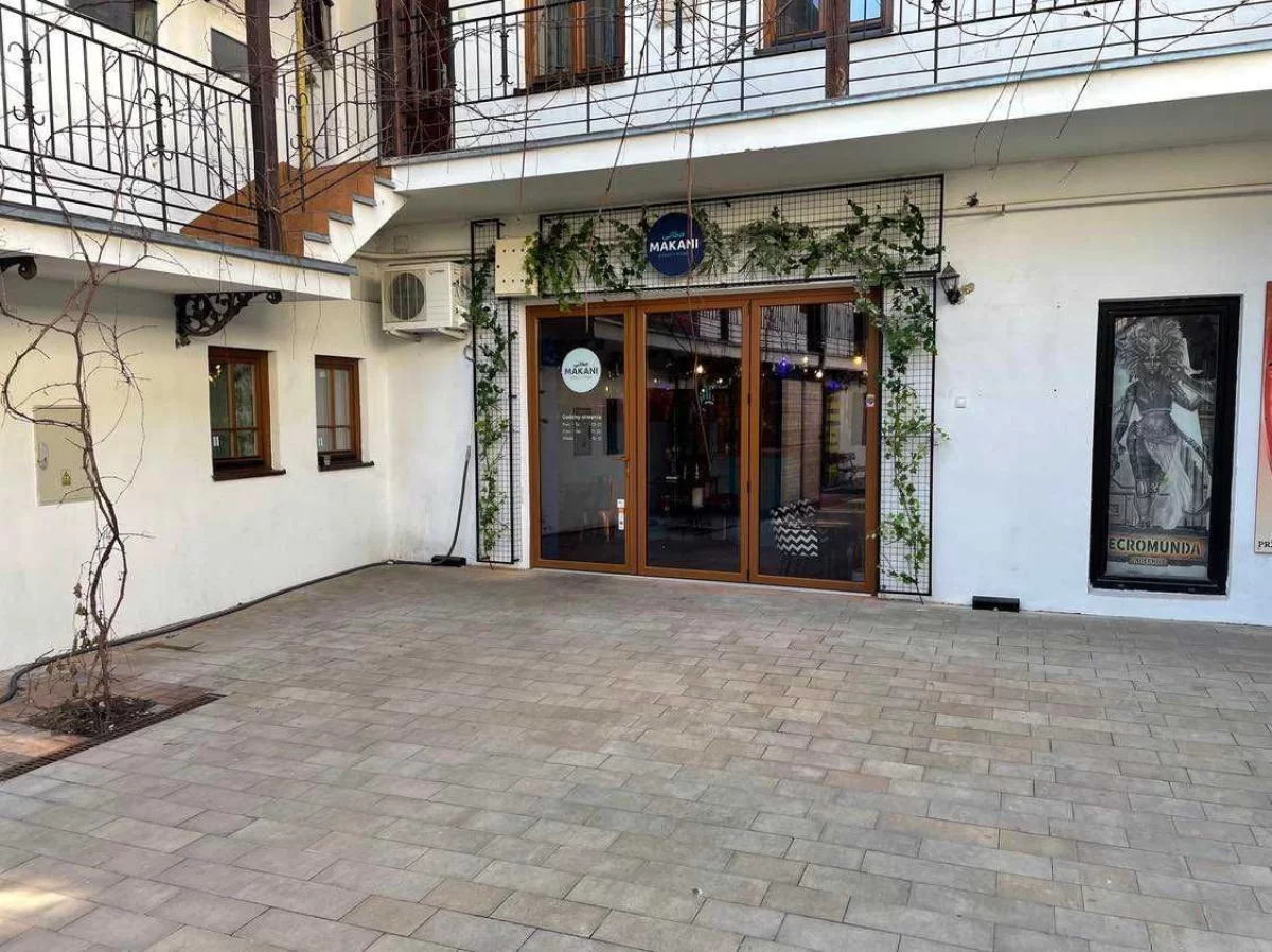 Sprzedam Odstąpię restaurację w centrum Lublina