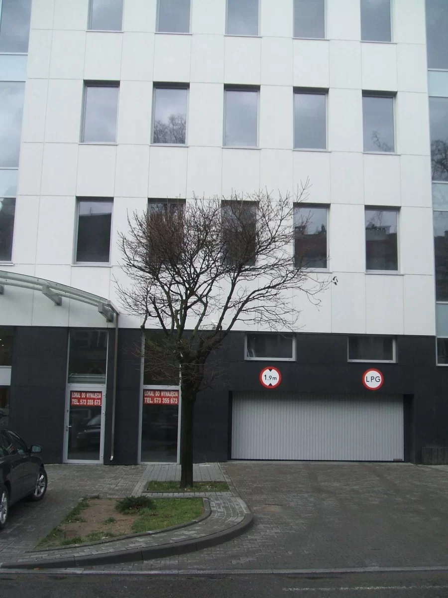 Wynajmę Lokal użytkowy do wynajęcia Olsztyn ul. Dąbrowszczaków 21