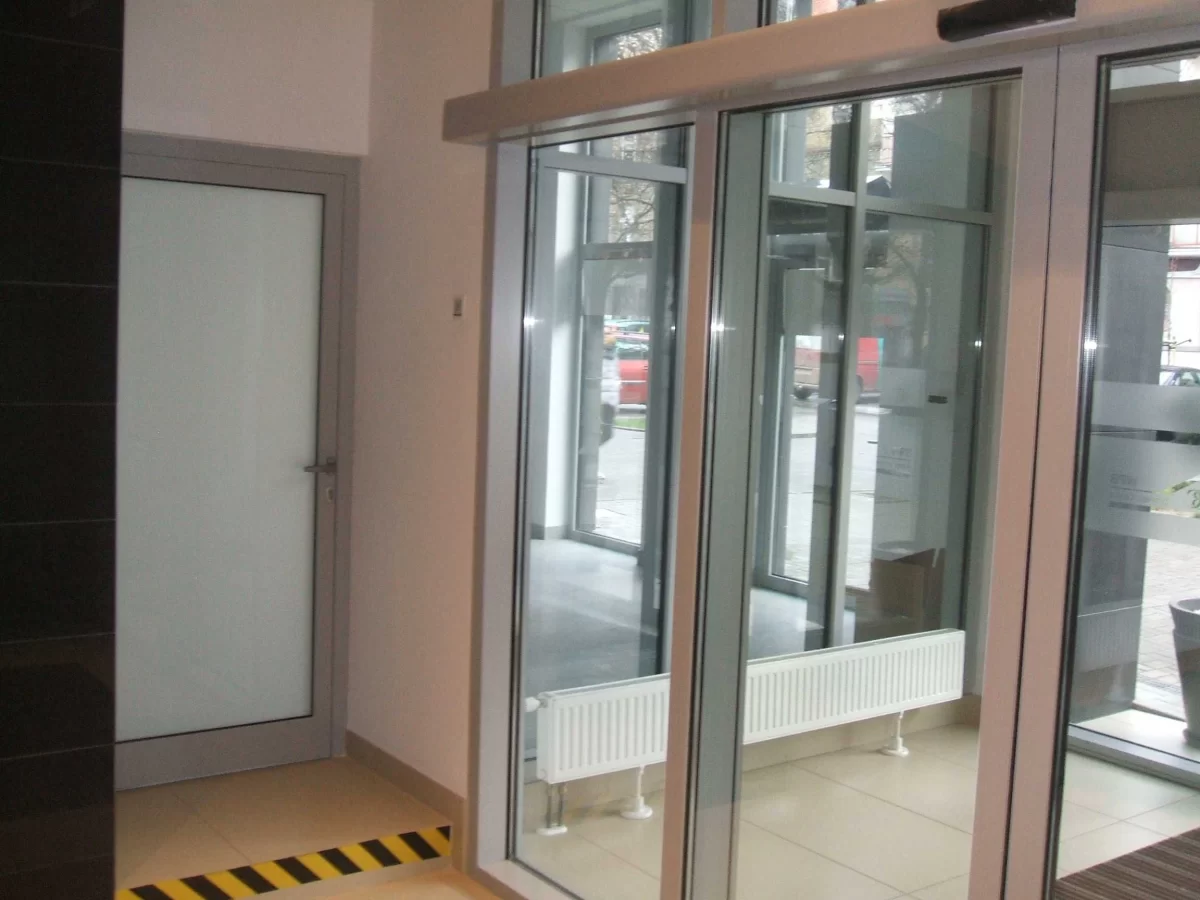 Wynajmę Lokal użytkowy do wynajęcia Olsztyn ul. Dąbrowszczaków 21