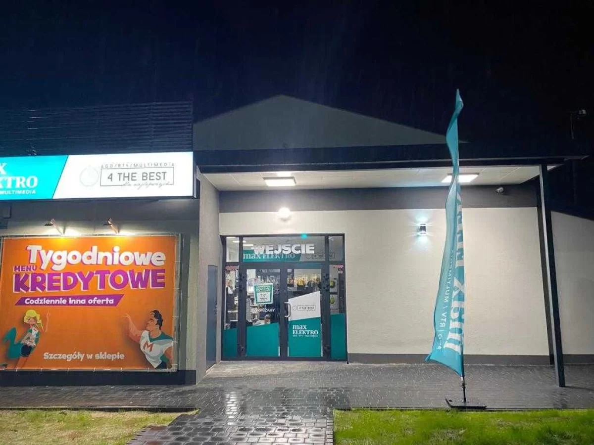 Wynajmę lokal handlowo-usługowy 160m2 Dęblin centrum