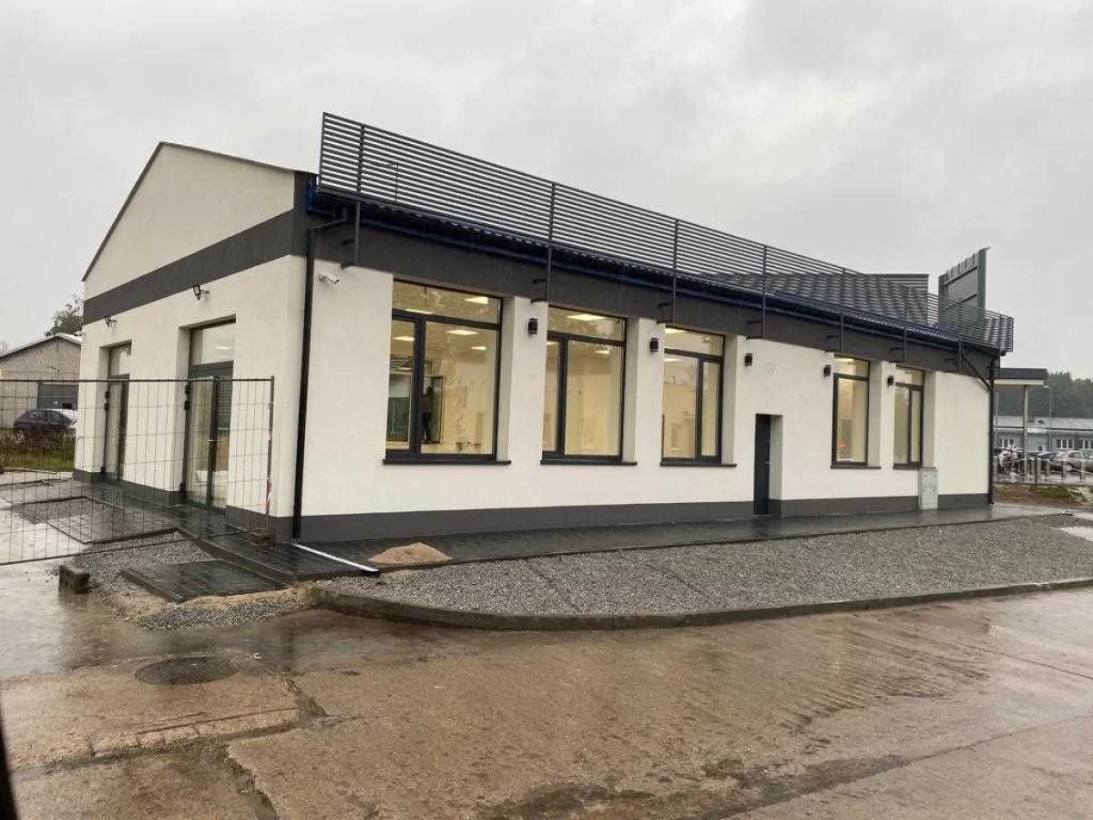 Wynajmę lokal handlowo-usługowy 160m2 Dęblin centrum
