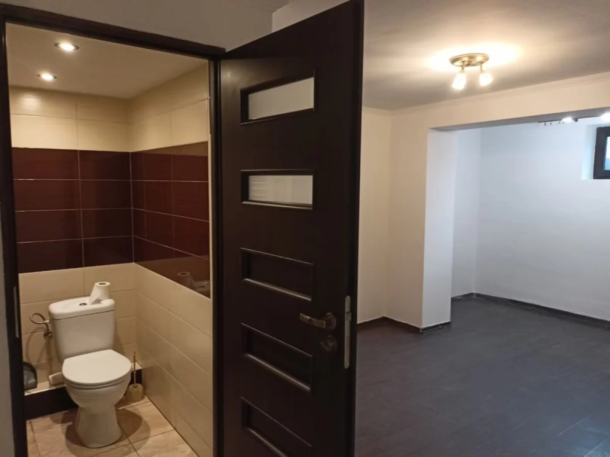Wynajmę lokal użytkowy 60m2. Lowicz.