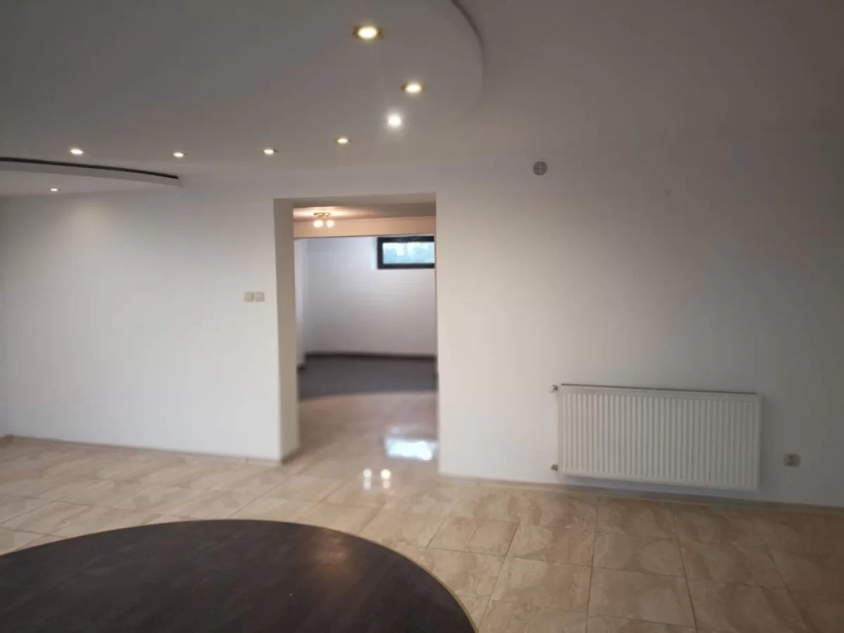 Wynajmę lokal użytkowy 60m2. Lowicz.