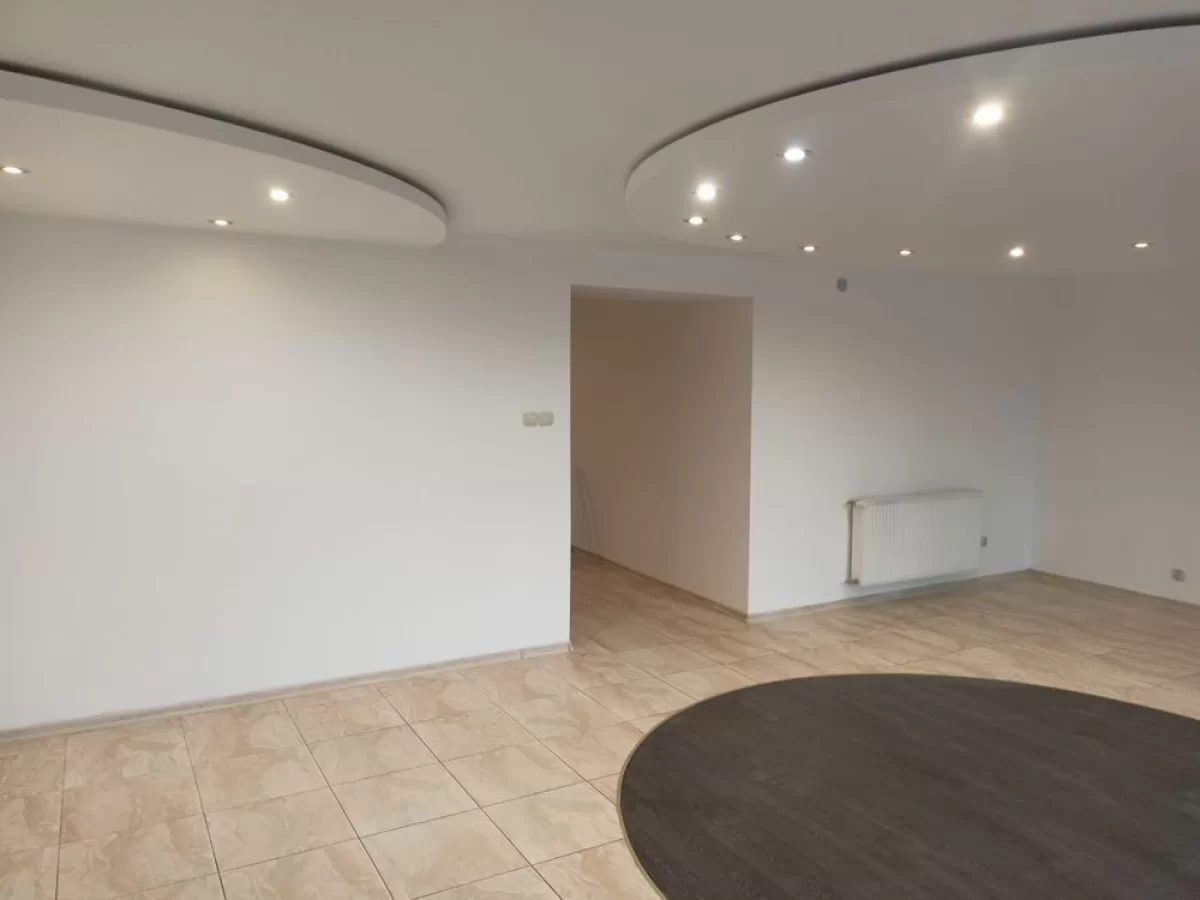 Wynajmę lokal użytkowy 60m2. Lowicz.