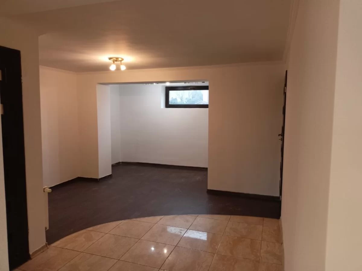Wynajmę lokal użytkowy 60m2. Lowicz.